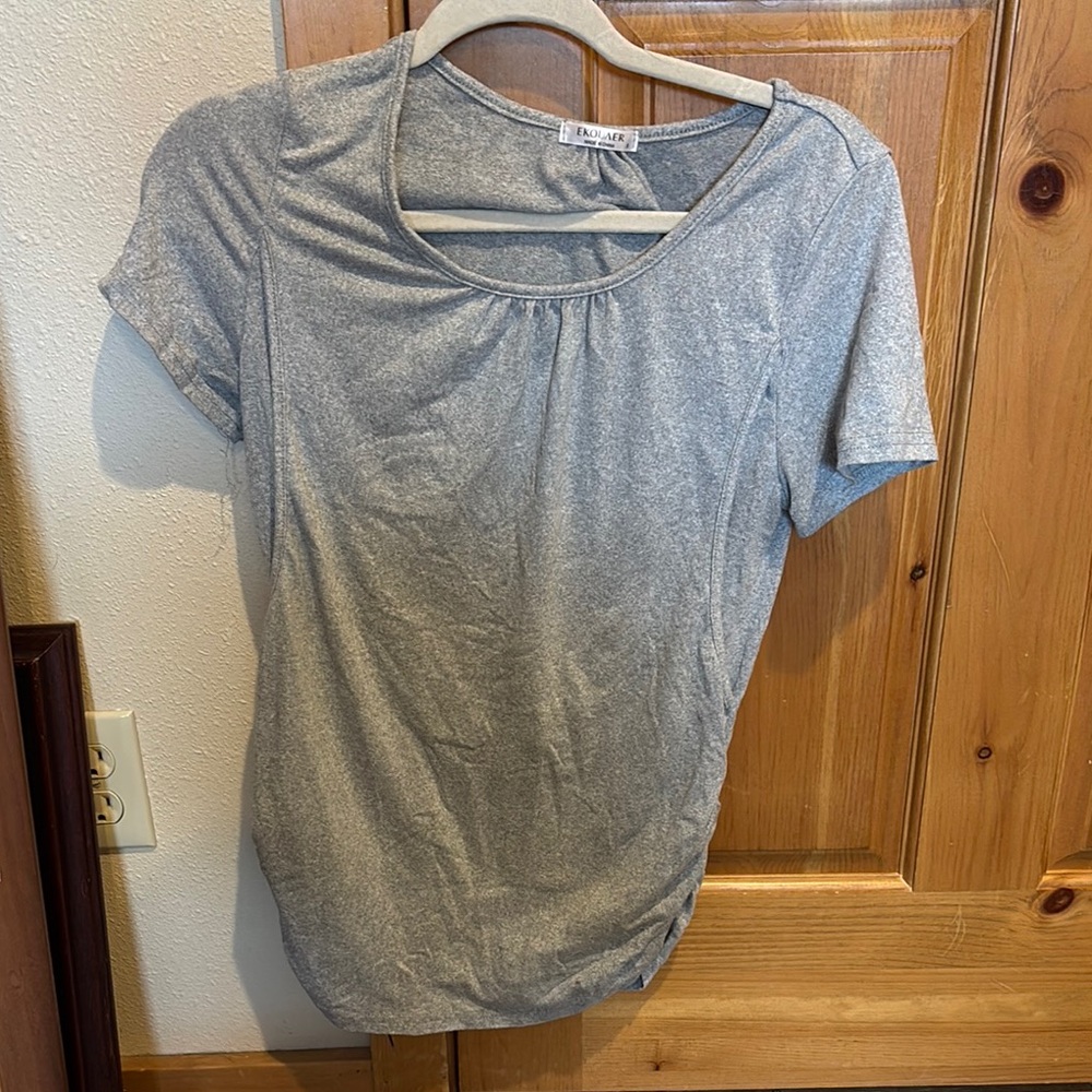 Chic Gray Short Sleeve Women's Nursing Top